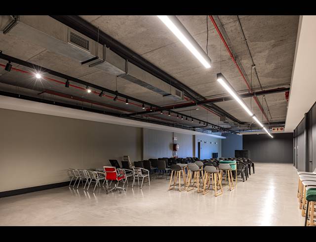 11,114M² WAREHOUSE TO LET IN SAMRAND BUSINESS PARK